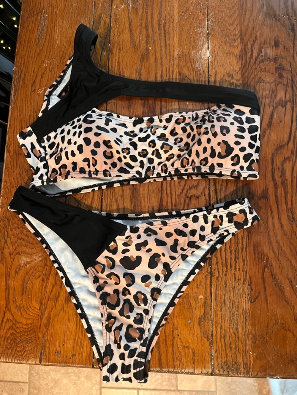 SHEIN Black and Leopard Print One-Shoulder Bikini